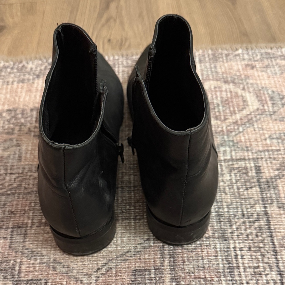 Catherine Malandrino Black Ankle Boots - Picture 2 of 6